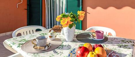 屋外ダイニングエリア