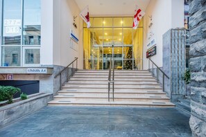 Property entrance - HB apartments Besik (Tbilisi)