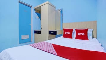 Standard-Doppelzimmer | Laptopgeeigneter Arbeitsplatz, Bettwäsche