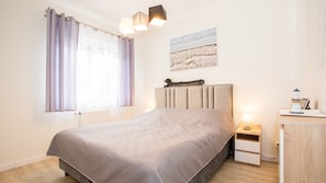 Apartamento (1 B) | 2 quartos, espaço de trabalho para notebook