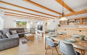 Interior - Awesome home in Südbrookmerland (Südbrookmerland)