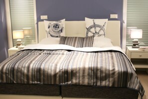 3 Schlafzimmer, Schreibtisch, Bügeleisen/Bügelbrett, Reisekinderbett