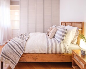 7 bedrooms, iron/ironing board, WiFi, bed sheets - VILLA SERENITY WITH PRIVATE POOL (Forte dei Marmi)