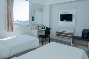 高級雙床房 | 書桌、免費 Wi-Fi、床單