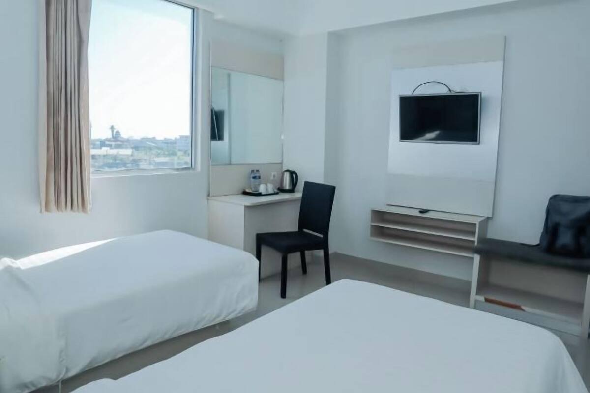 Bureau, Wi-Fi gratuit, draps fournis