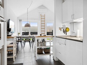 Fridge, microwave, oven, dishwasher - "Helemine" - 400m from the sea by Interhome (Fjerritslev)