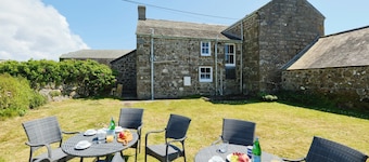 Bosistow Farmhouse