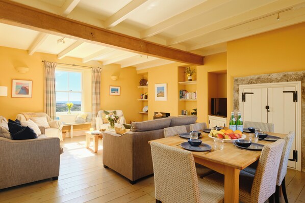 Dining - Higher Roskestal (Penzance)