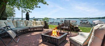 Fife Lake Lodge double apartment
