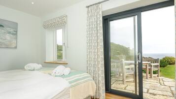 1 bedroom, individually decorated, individually furnished, free WiFi