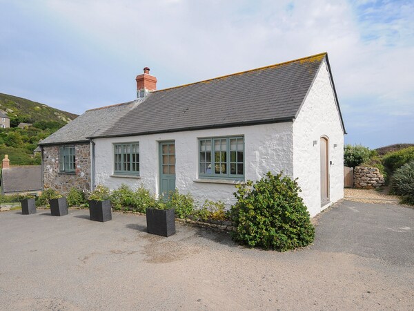 Pendower Cottage - Porthcurno
