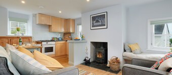Corner Cottage