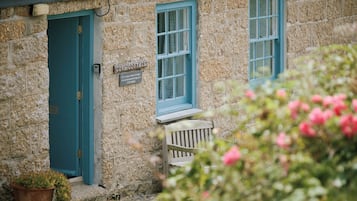 Cottage | Exterior