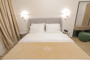 Deluxe Double Room | Room amenity - Olia Residence (Tirana)
