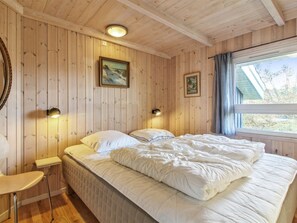 3 bedrooms, Internet
