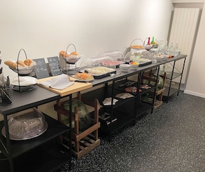 Buffet breakfast for a fee on weekends