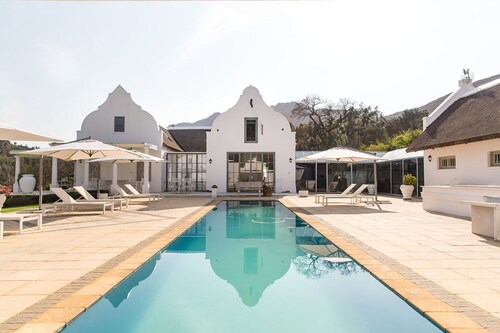 The Doolhof Country House