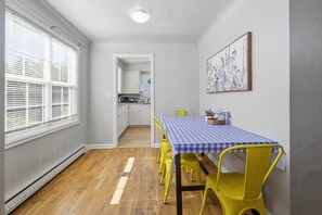 Dining - Charming 1930s Style Rustic Home (Eugene)
