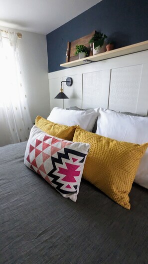 2 slaapkamers, een strijkplank/strijkijzer, wifi