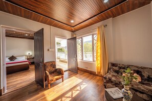2nd and 3rd Floor Family Cottage | Living area