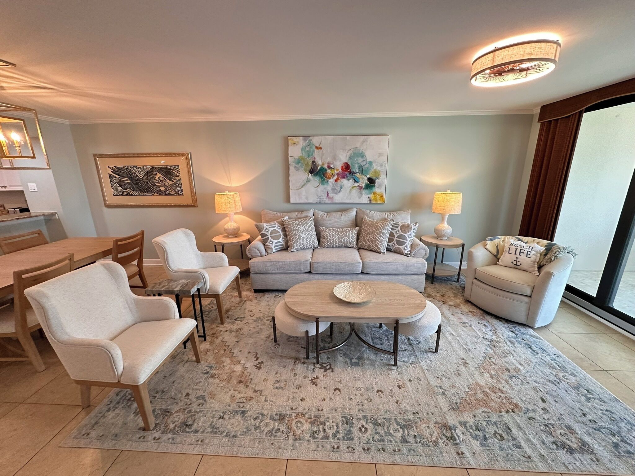 リビング エリア