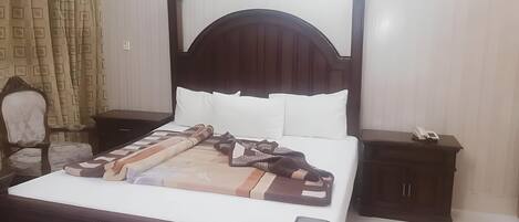 Deluxe Room | Bed sheets