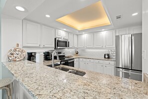 Fridge, microwave, stovetop, dishwasher - FAMILY FAVORITE!! NEW UPGRADES!  Booking for Summer NOW! (Myrtle Beach)