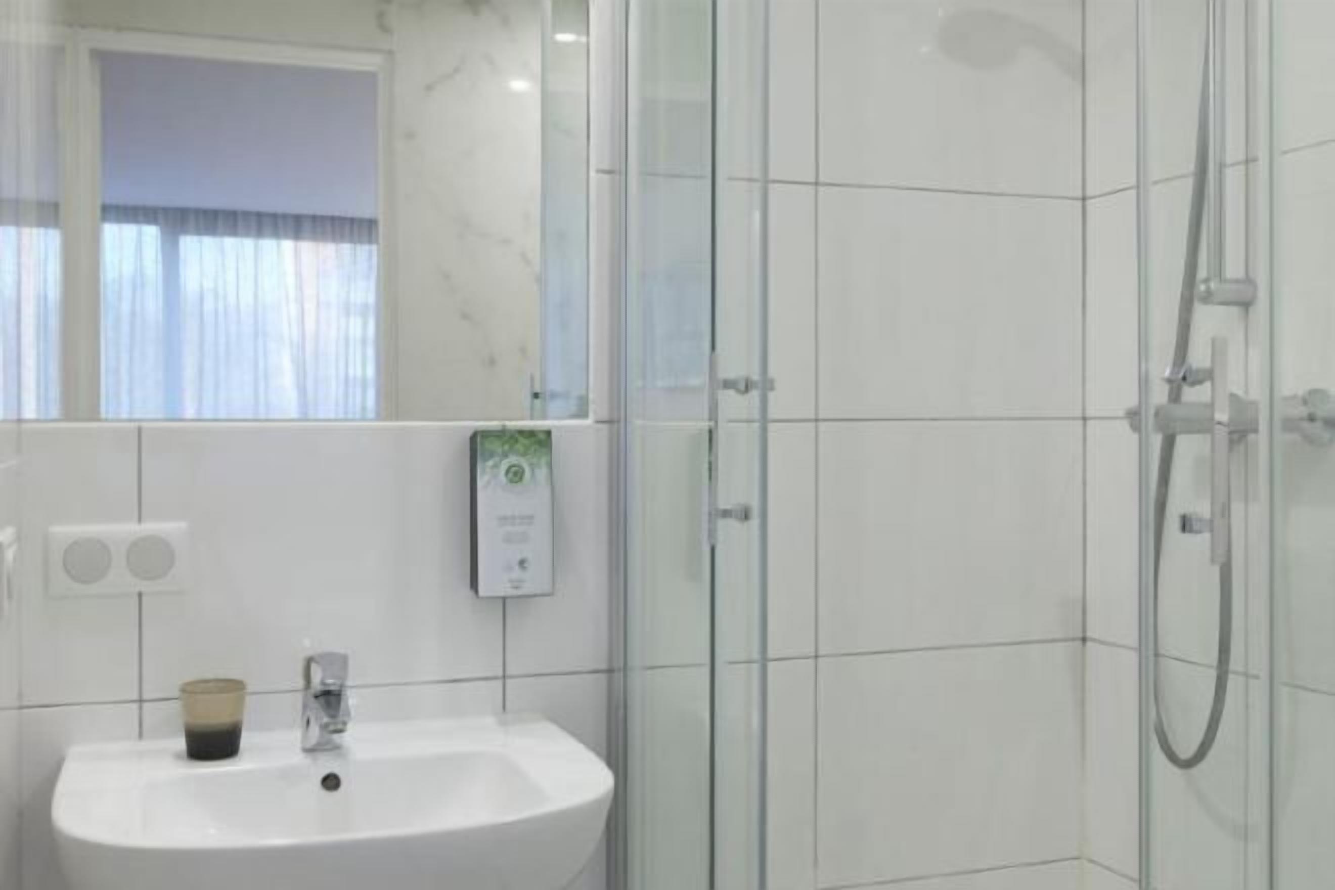 Bathroom | Free toiletries