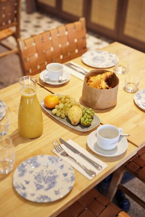 Daily buffet breakfast for a fee - Hotel - Restaurant Isidore Nice Ouest (Nice)