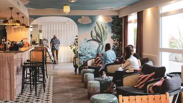 Bar en el lobby