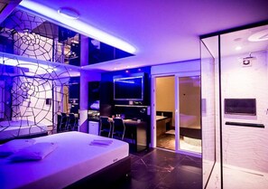 Chambre Design | Minibar, bureau, rideaux occultants, Wi-Fi gratuit