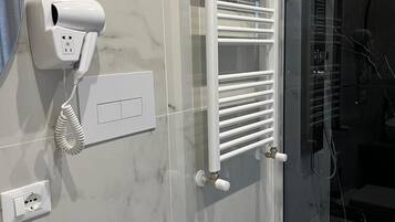 Deluxe-Zimmer | Badezimmer