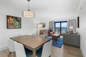 Interior - Tranquil Escape: 10th Floor 3BR Angle OV Condo (Myrtle Beach)