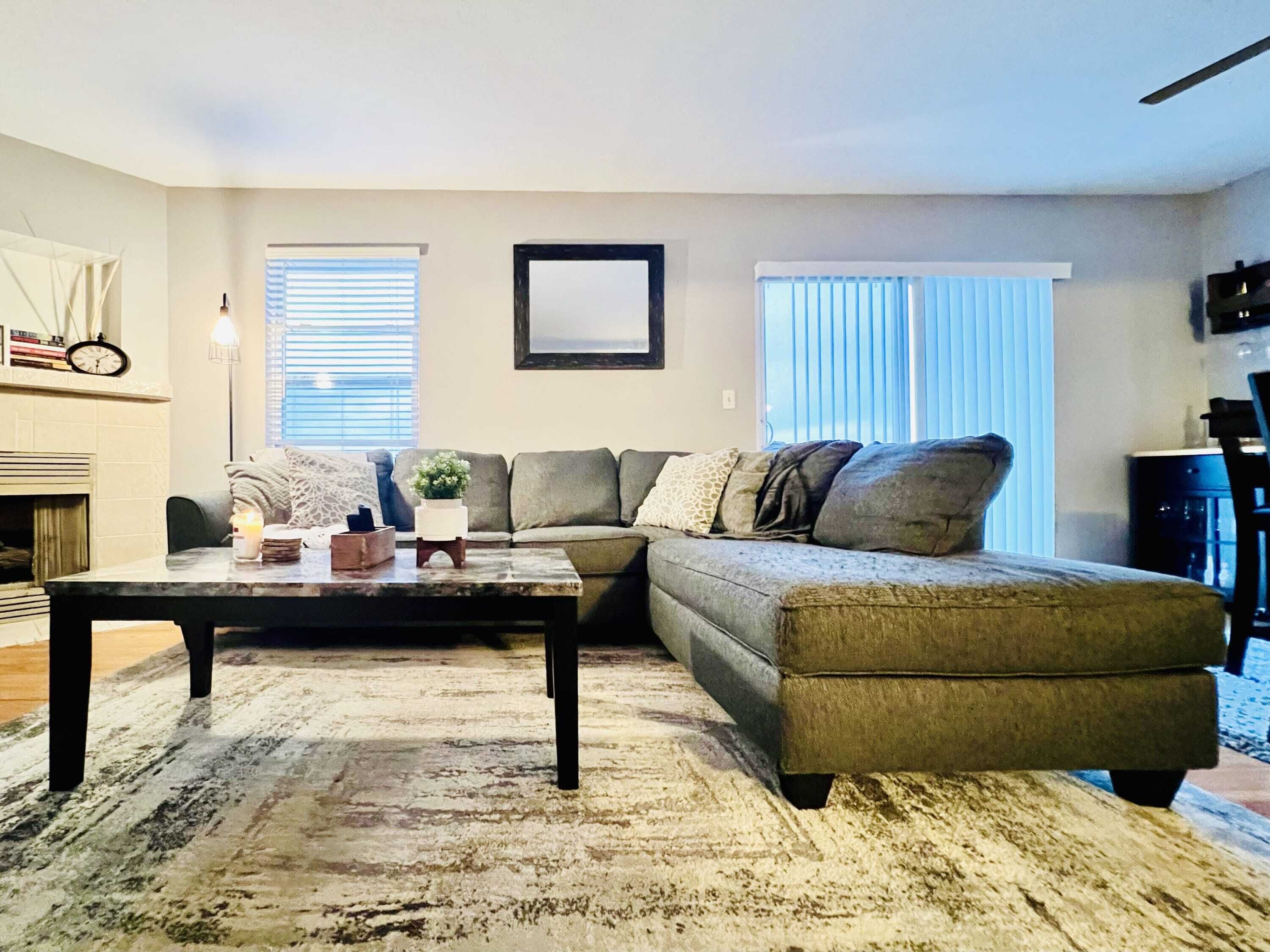 NEW Extended Stay - 2 bed home in Carnegie, PA