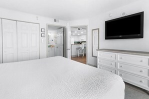 3 bedrooms, internet, bed sheets