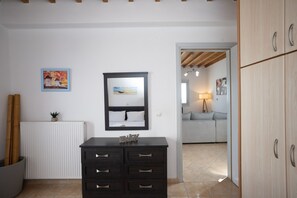 Apartment | 1 bedroom, iron/ironing board, free WiFi