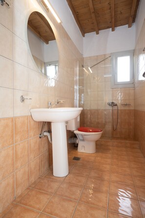 Apartment | Bathroom | Towels