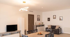 Apartment | 3 bedrooms - Dimora Rosselli - Appartamento 5 - P IVA CM (Fasano)