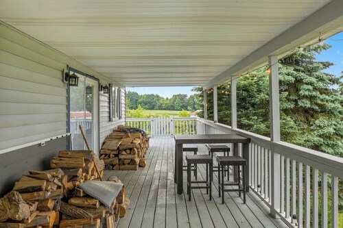 Seneca Wine Trail | Pool | Hot Tub | Outdoor Bar