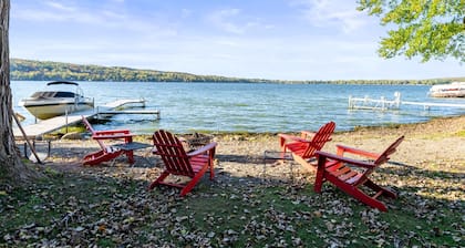 Honeoye Cottage | 50' Lakefront | Dock | FLX