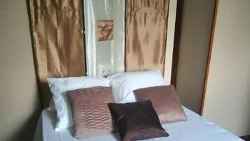 2 bedrooms