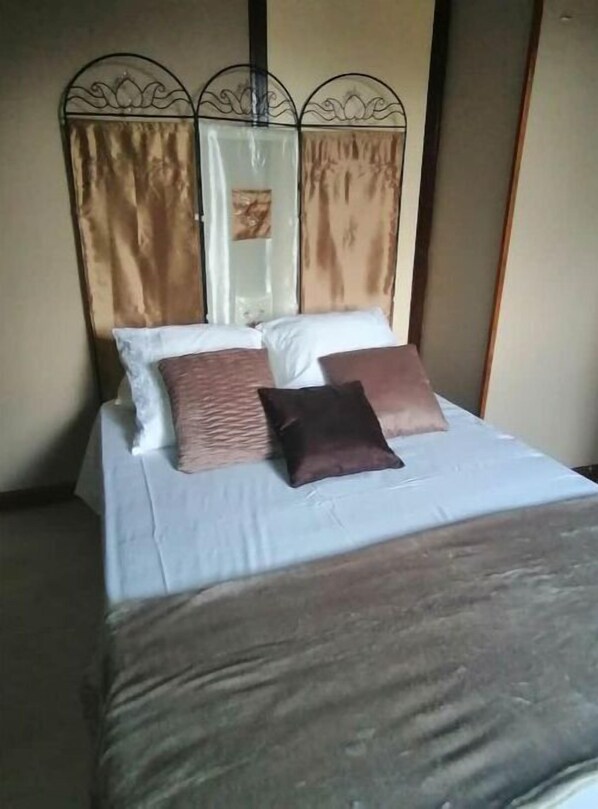 2 bedrooms