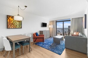 TV - 2nd Floor Angle Oceanfront One Bedroom Condo (Myrtle Beach)