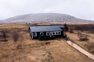 Framhlið gististaðar