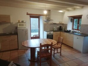Utensilis de cuina, vaixella i coberteria 
