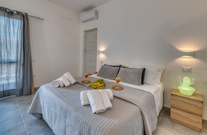 Standard Apartment | 1 bedroom, blackout curtains, iron/ironing board, free WiFi - IzzHome Cozy Sunflowers 2 (Pula)