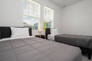 4 bedrooms, WiFi, bed sheets