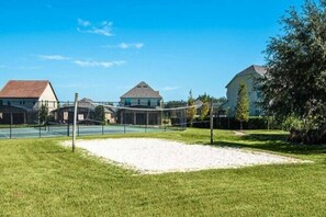 Sport court - 4BR Lakeview Home Near Disney (Davenport)