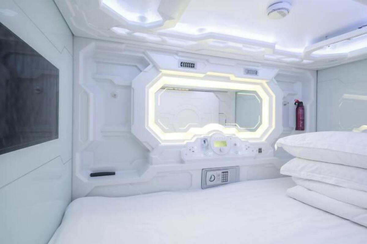 1 bedroom, free WiFi, bed sheets