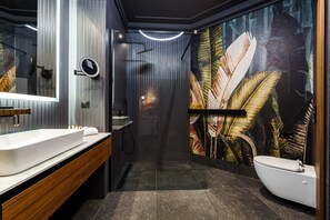 Shower, hydromassage showerhead - Tarasy Bałtyku by HappyStay (Gdansk)